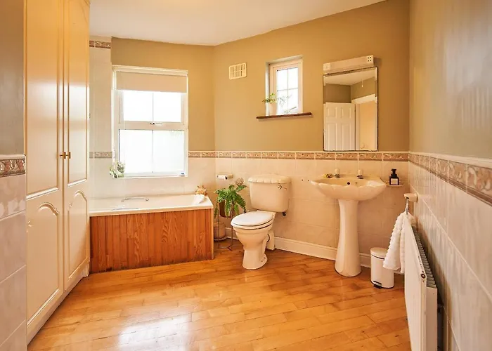 Killaloe/ballina בית אירוח *